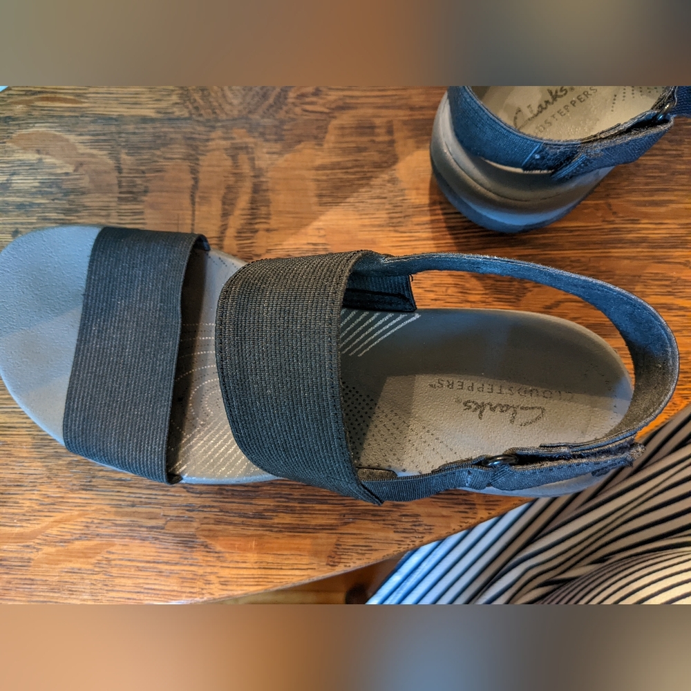 Clarks Women's Black Elastic Sandals